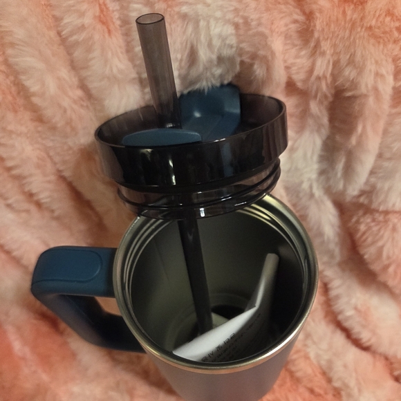 BNWT Stanley Blue Quencher H2.0 Tumbler 30oz. - Picture 5 of 5